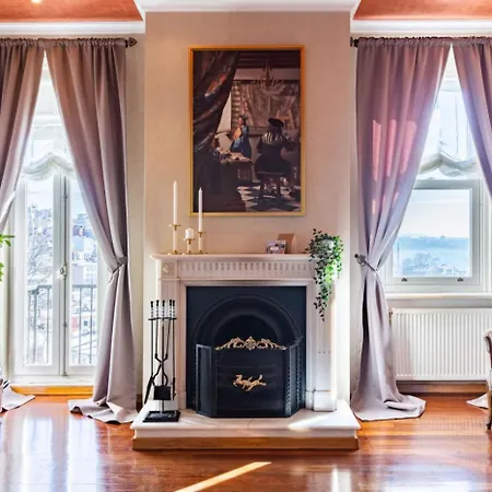 Enchanting Flat In Beyoglu With Bosphorus View Appartamento *