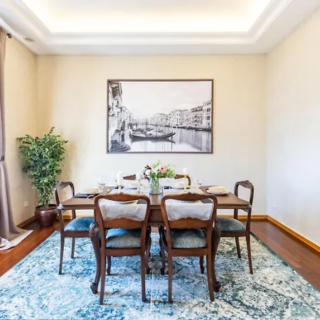 Enchanting Flat In Beyoglu With Bosphorus View * 伊斯坦布尔